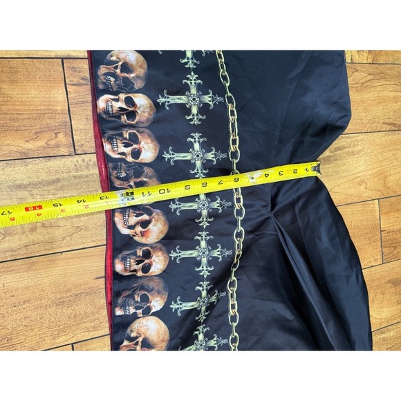 🖤 Heavy Gothic Reversible Hooded Cloak – Skull & Cross Design – Cosplay Vampire - Picture 13 of 16